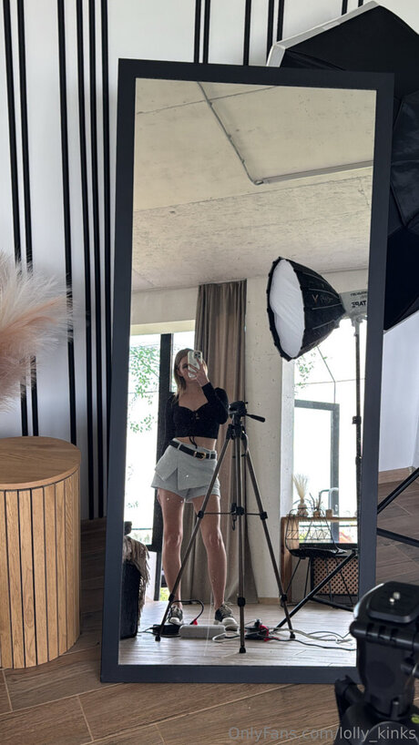 Lolly Kinks model top pictures