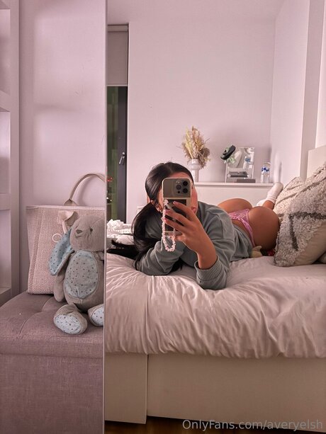 Averyelsh hot model pics