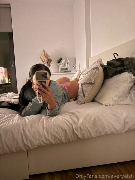 Averyelsh model high quality galleries