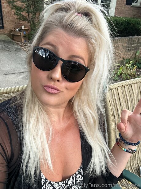 Nattoolate pornstar art image