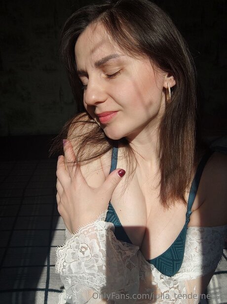 Julia Tendernesss sex pornstar images