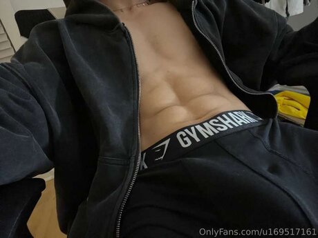 U169517161 pornstar naked photo