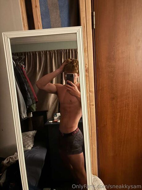 Sneakkysam porn star photos