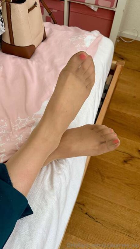 shemale cum in mouth onlyfans art naked pic