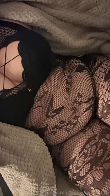 Teasingsarahxxfree beautiful star photos