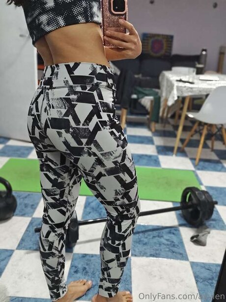 milf gangbang onlyfans adult gallery