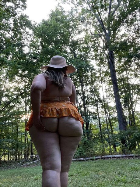 Squishysophiee hd actress pics