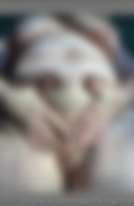 Squishysophiee pornstar naked picture