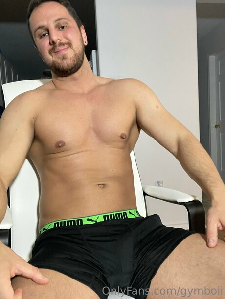 Gymboii model pretty img