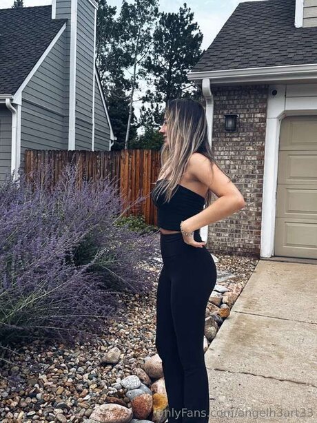 Angelh3art33 high quality actress gallery