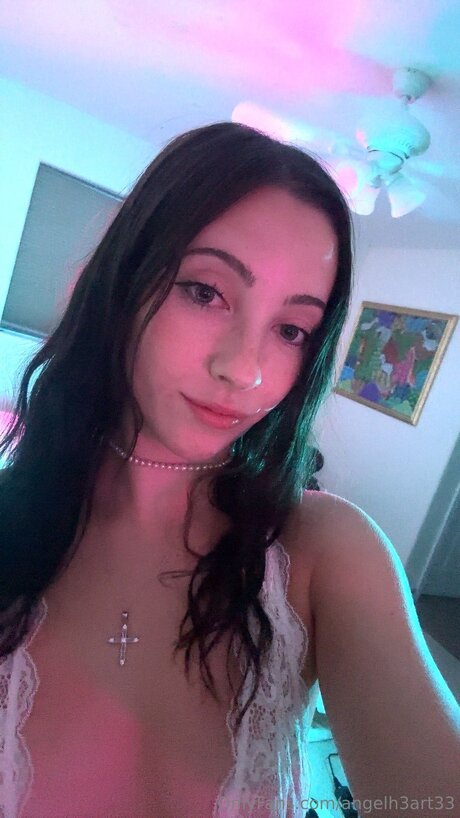 Angelh3art33 pornstar sex picture