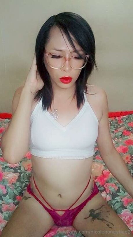 Nicolehoneybee2 hd actress images