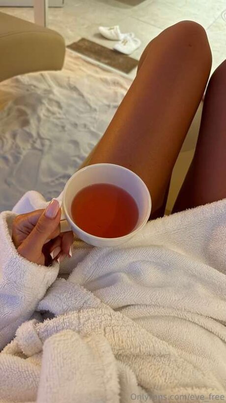 Evexross exclusive pornstar pic