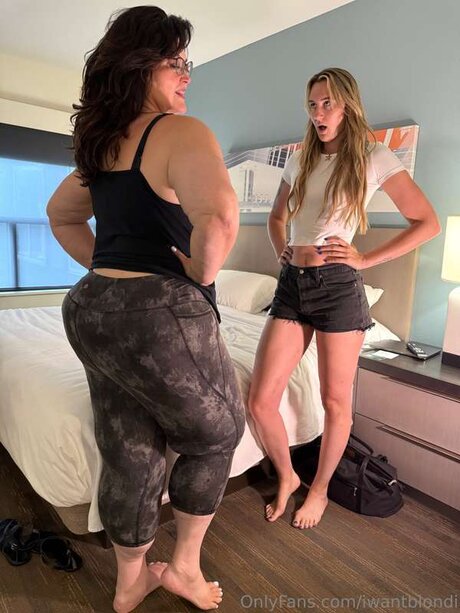 college girl onlyfans free sex galleries