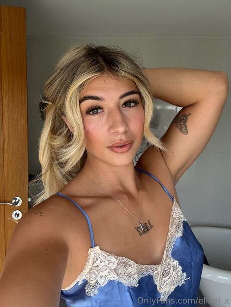 girl onlyfans hot sexy pic