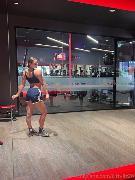 Kittyliz20 model beautiful pic