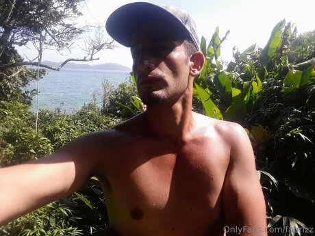 Fabrizz hot actress images