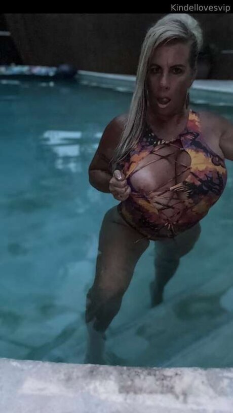 Kindellovesvip sexy actress archive