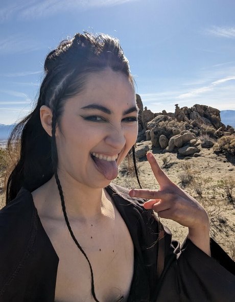 Ovilee May star beautiful image