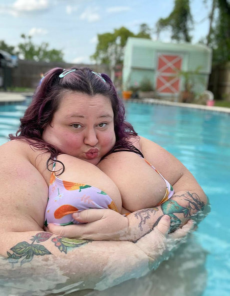 bbw tranny onlyfans erotic pic
