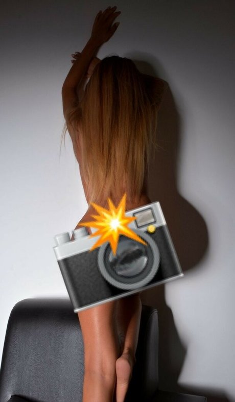 Flora Tabi star hd pics