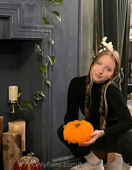 young onlyfans beautiful naked gallery