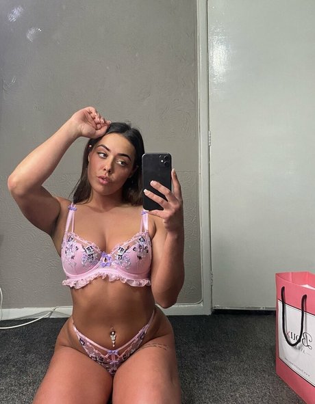 NinaFoxxy pornstar xxx pic