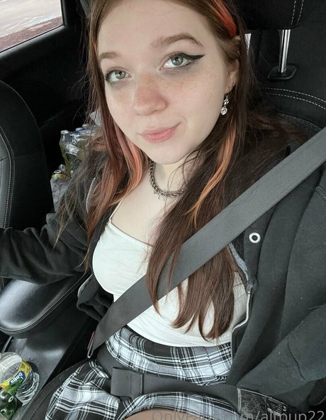 altpup22 exclusive model picture