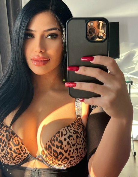 jordananajjar model picture