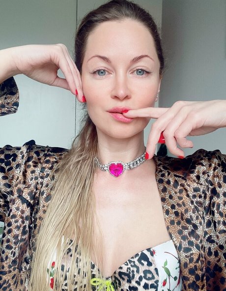 bella ballerina free high quality star pictures