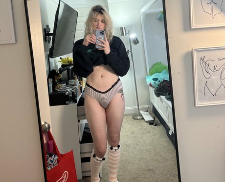 wifemoder pornstar exclusive photo