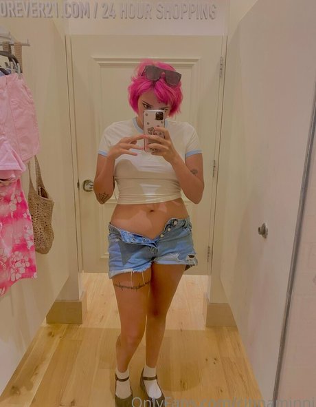 Cinnaminni erotic pornstar photos