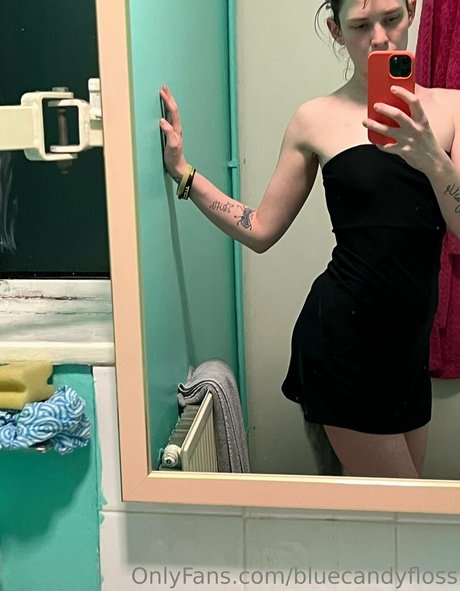 tiny onlyfans hot sexy archive