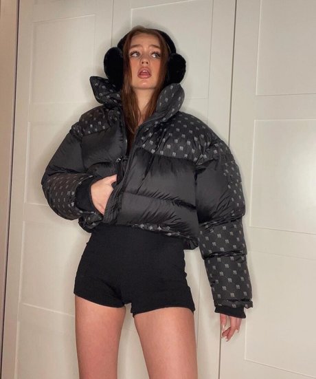 lyutaya ira erotic pornstar img