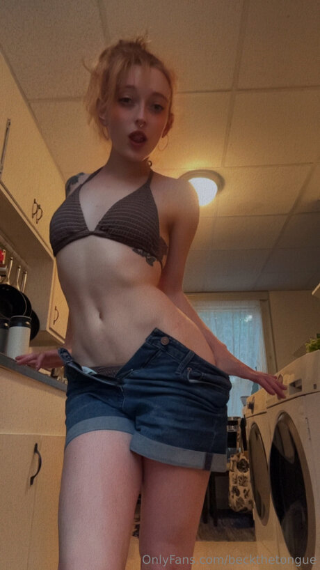 redhead squirt onlyfans hot nude pic