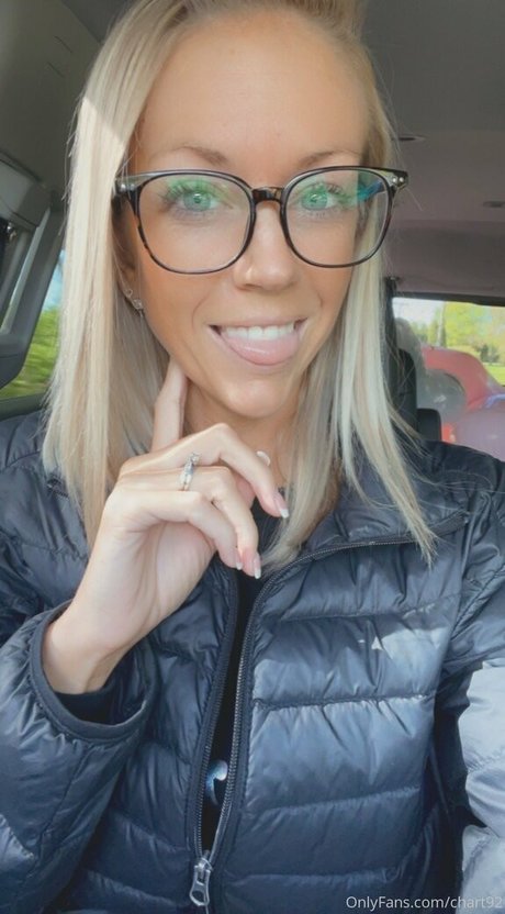 chart92 hot actress photo