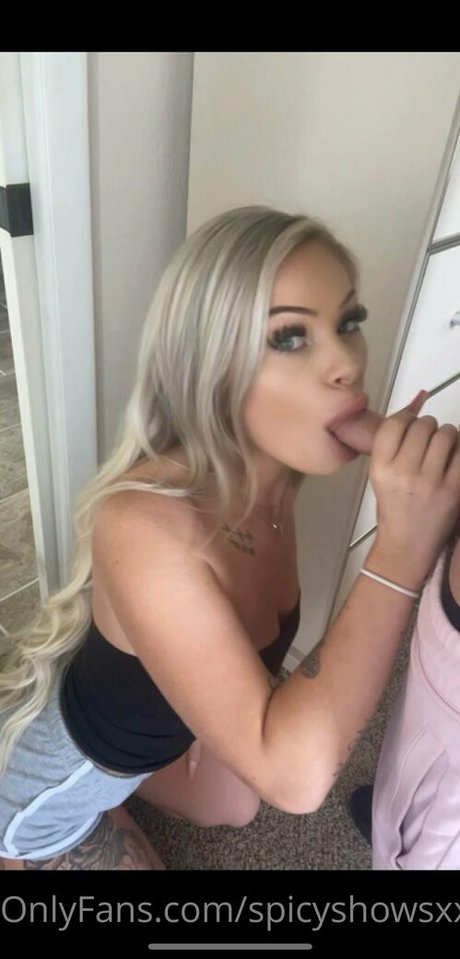 spicyshowsxx perfect star pics