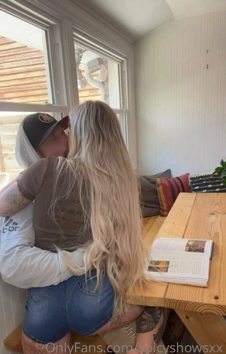 spicyshowsxx perfect pornstar pic