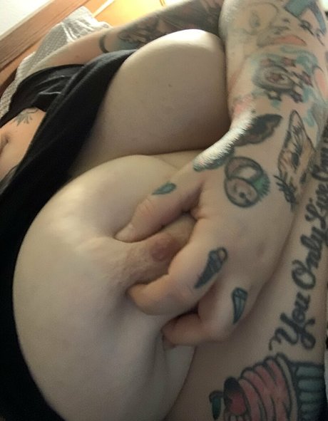 whalecupcake naked pornstar photo