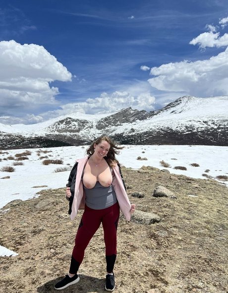 milf handjob onlyfans top images