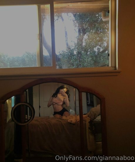 giannabl anko model top picture