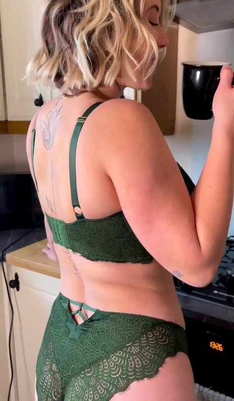 naked milf onlyfans free xxx images