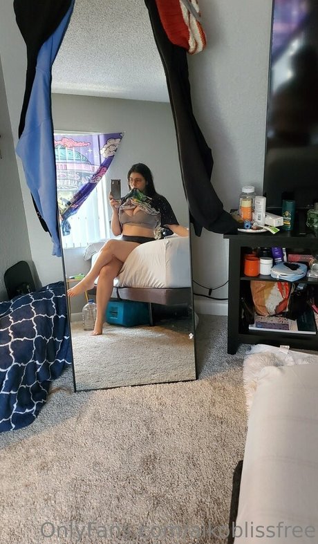 aikoblissfree pornstar adult image