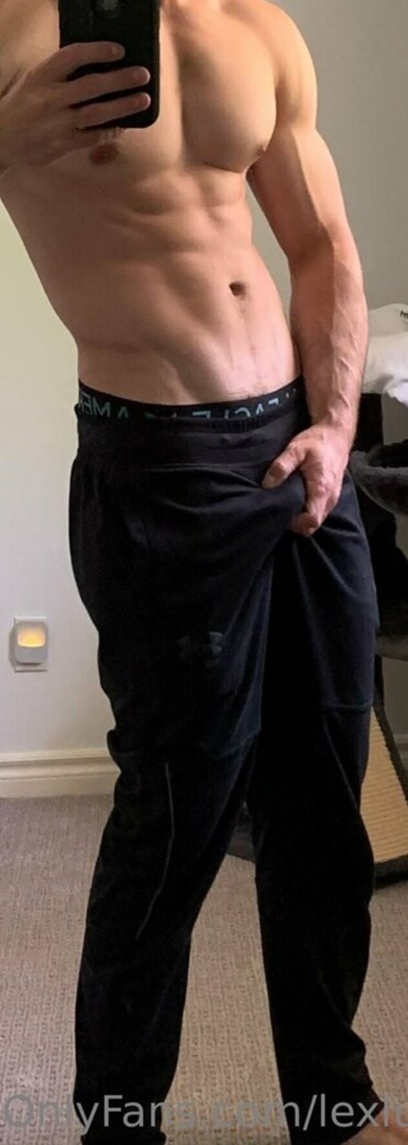 lexluether model nude picture