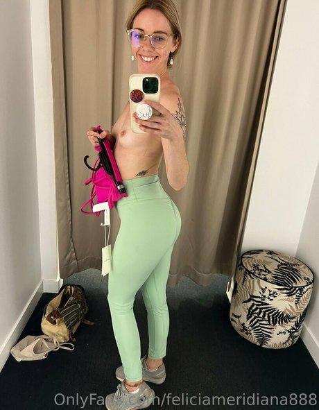 feliciameridiana888 nudes model archive