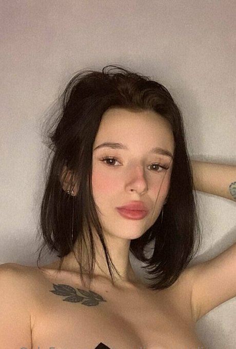 madina muslim x model perfect picture