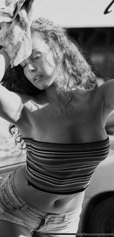 presssme pornographic model archive