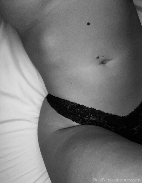 presssme adult model image