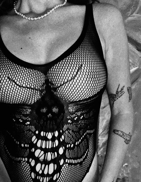 presssme nude star archive