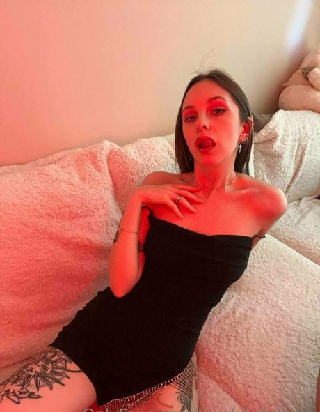 novaseren pretty model pictures